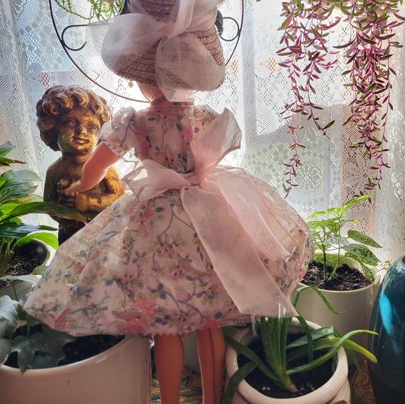 Antique Miss Revlon Doll - Picture 13 of 16